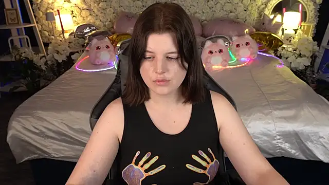 KristiFoxy online show from May 12, 6:58 pm