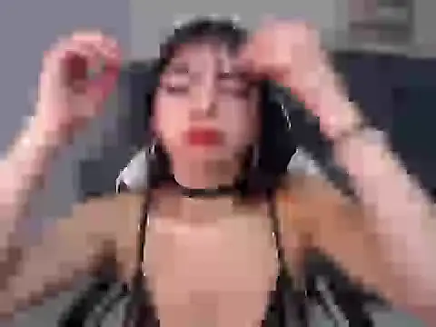 elizabeth t  online show from May 9, 1:57 pm