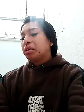 MeelFox online show from April 6, 12:39 pm