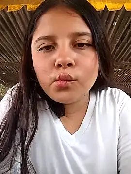 Salome Vivas online show from May 7, 1:59 pm