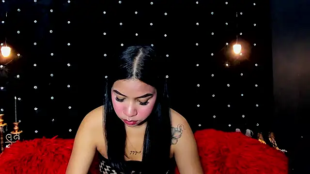 MiaWolton online show from May 4, 10:13 pm