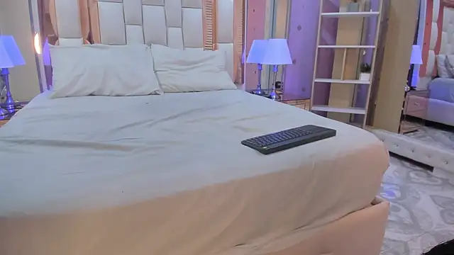 Goldentemptation  online show from May 21, 7:34 pm