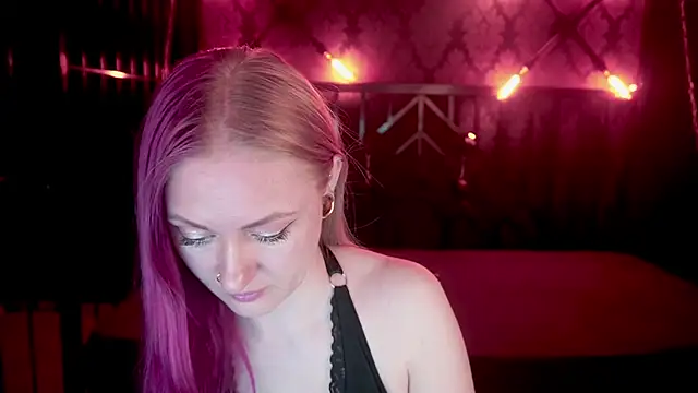 DramaQuenns online show from May 9, 5:42 am