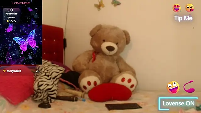 Emma-Stonne online show from May 14, 8:36 pm
