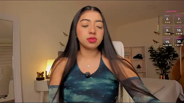 missvancouver online show from February 11, 1:12 pm