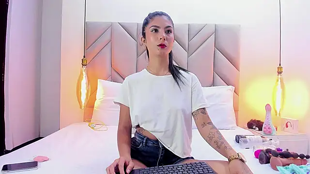 IsabellaFoox online show from May 27, 1:41 pm