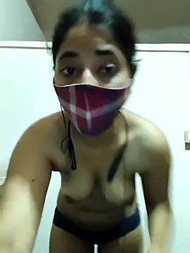 Kitti-Sharma online show from May 25, 5:12 pm
