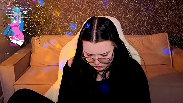 Kira G0ld online show from June 26, 5:14 pm