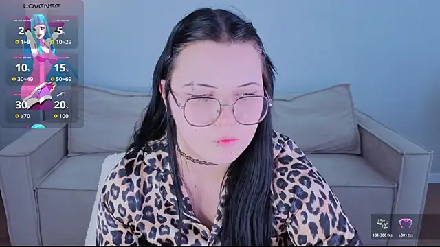 Kira G0ld online show from June 20, 9:35 am