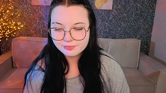 Kira G0ld online show from May 1, 12:58 am