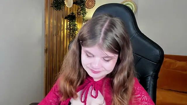 ChloeHalses online show from May 21, 5:11 pm