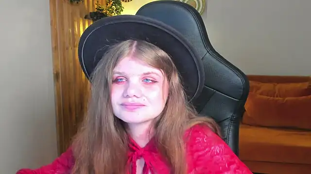 ChloeHalses online show from May 10, 5:26 pm