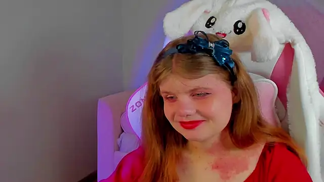 ChloeHalses online show from May 12, 5:05 am