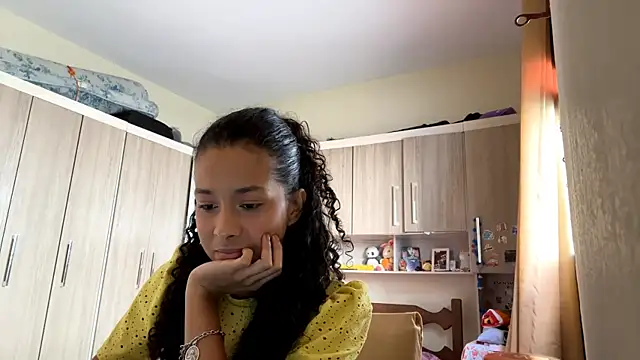 KayleenStoyanoff online show from March 26, 12:40 pm