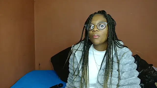 ForeverSexy  online show from May 3, 4:21 pm