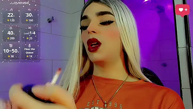 Maddye Fox online show from May 24, 3:38 am