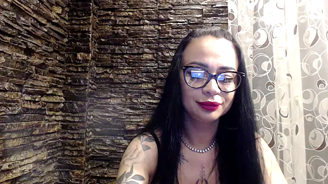 BrianaBloom online show from May 12, 6:47 pm