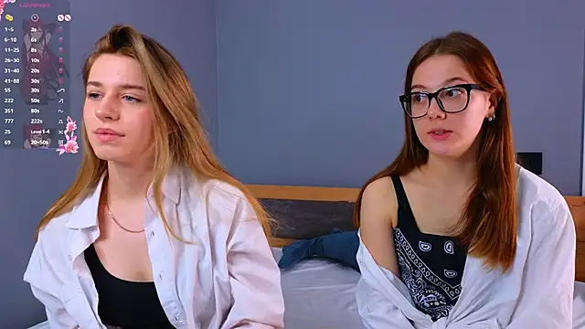 MelanieTwice online show from April 4, 10:03 am