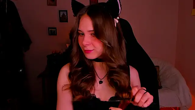 LanaLovely online show from May 21, 6:44 am