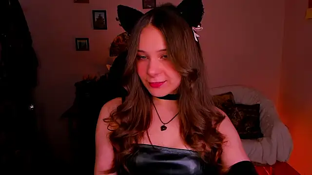 LanaLovely online show from May 20, 6:32 am