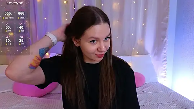 kira sweety x online show from April 26, 5:32 pm