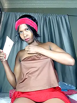 PussyFarrie online show from May 9, 8:05 am