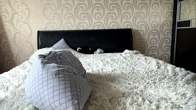JeneeEady online show from May 17, 10:36 am
