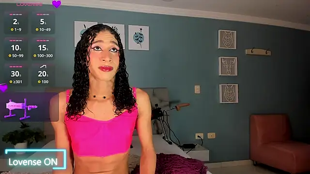 Valentina Rujano online show from May 17, 2:00 am