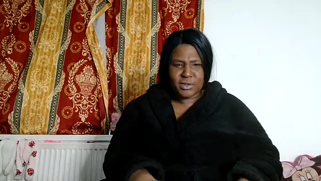 CurvySashia online show from March 5, 12:06 am