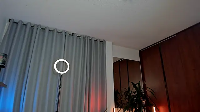 karinnixx online show from May 21, 7:01 pm