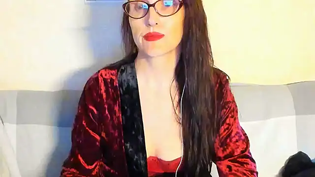 beddable woman online show from May 17, 8:19 pm
