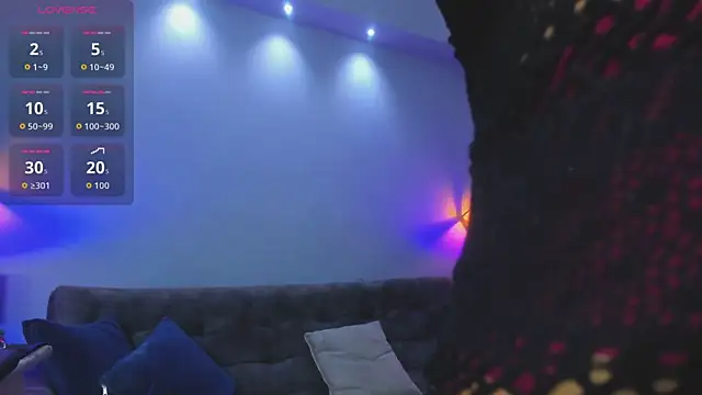 Wildkiitty online show from May 2, 4:38 am