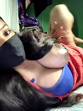 V-Hot-Suity online show from March 10, 11:53 pm