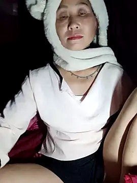 witch-xx online show from March 23, 8:04 pm