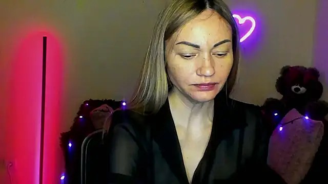 BlondMikey22 online show from May 21, 11:30 am