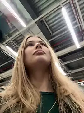 blonde exe online show from April 29, 3:26 pm