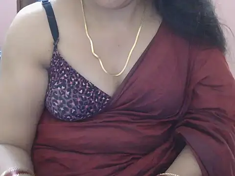 Cute Sheetal online show from April 19, 1:22 pm
