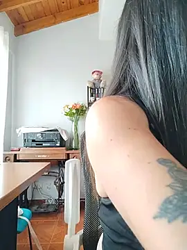 Lyonette reading1 online show from May 14, 3:29 pm