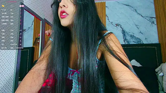 lizza oss online show from April 7, 11:56 am