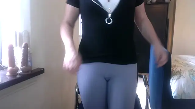 PerfectPage1979 online show from April 1, 1:23 pm