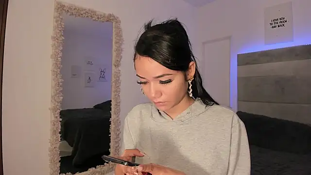 Mila jenner online show from April 9, 6:19 am