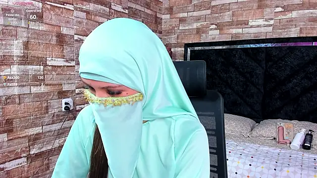 Zully Amin online show from April 5, 1:04 am