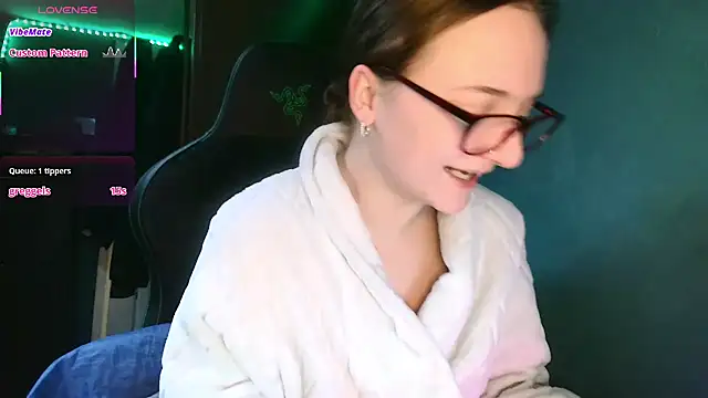 JadeAlexis403 online show from February 20, 7:43 am