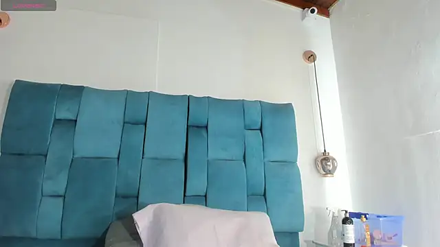 venezolana  caro online show from May 19, 12:01 pm