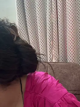 raavigirl online show from May 18, 12:00 pm