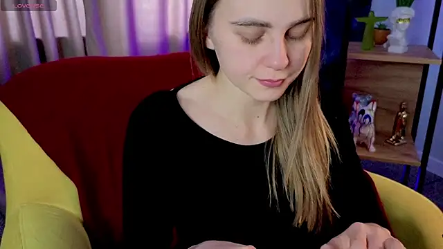 Erica Grace online show from March 29, 8:46 am