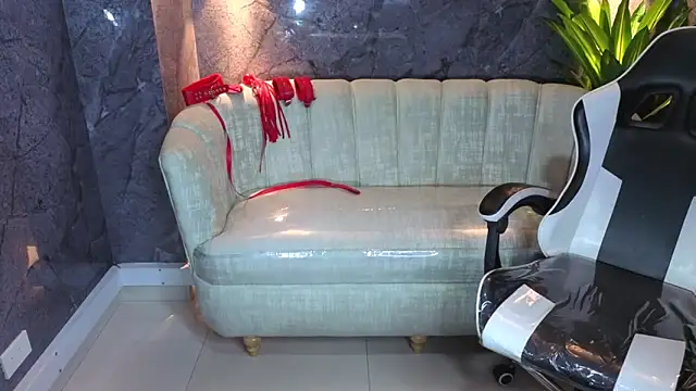 Lisa Doll Tx online show from March 11, 7:38 pm