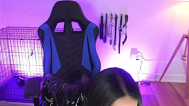 Eva-savage online show from May 13, 6:13 pm