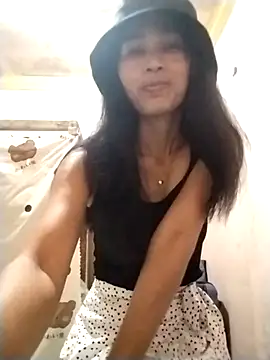 sweet maxine44 online show from April 8, 10:45 pm