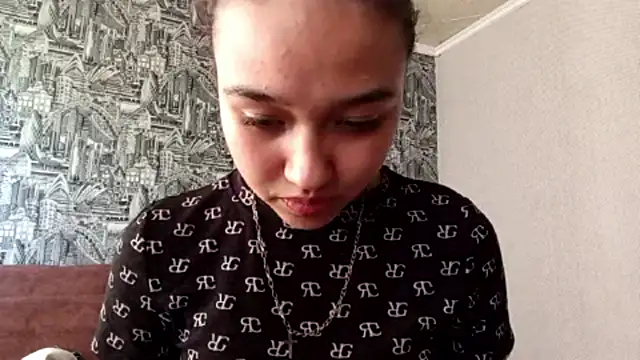 AnnettaBelsito online show from May 15, 12:08 pm